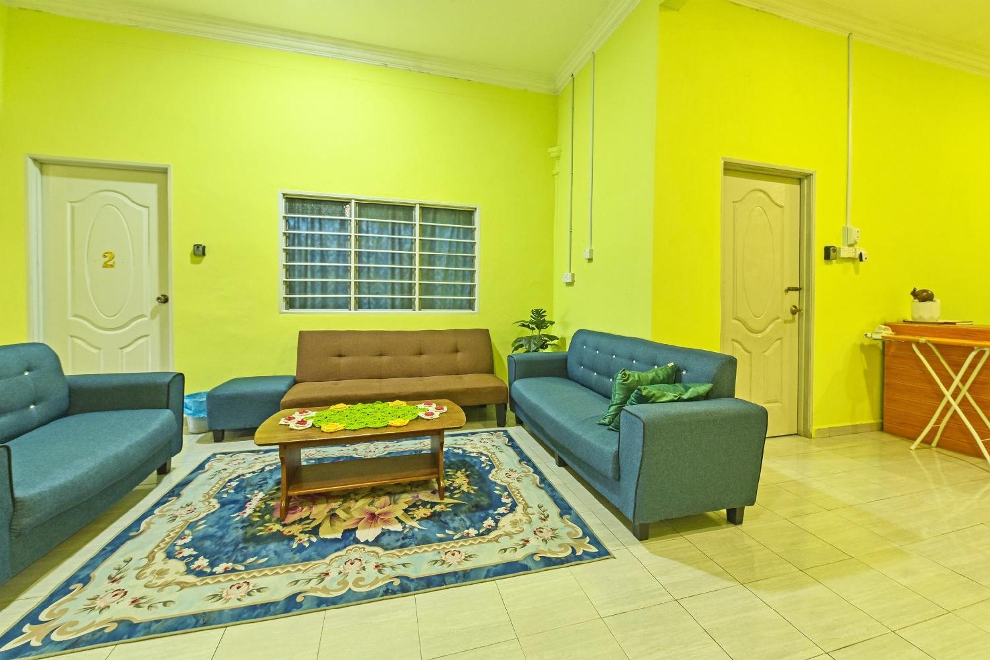 Oyo 90551 Zn Mix Homestay & Roomstay Kampung Raja Exterior foto