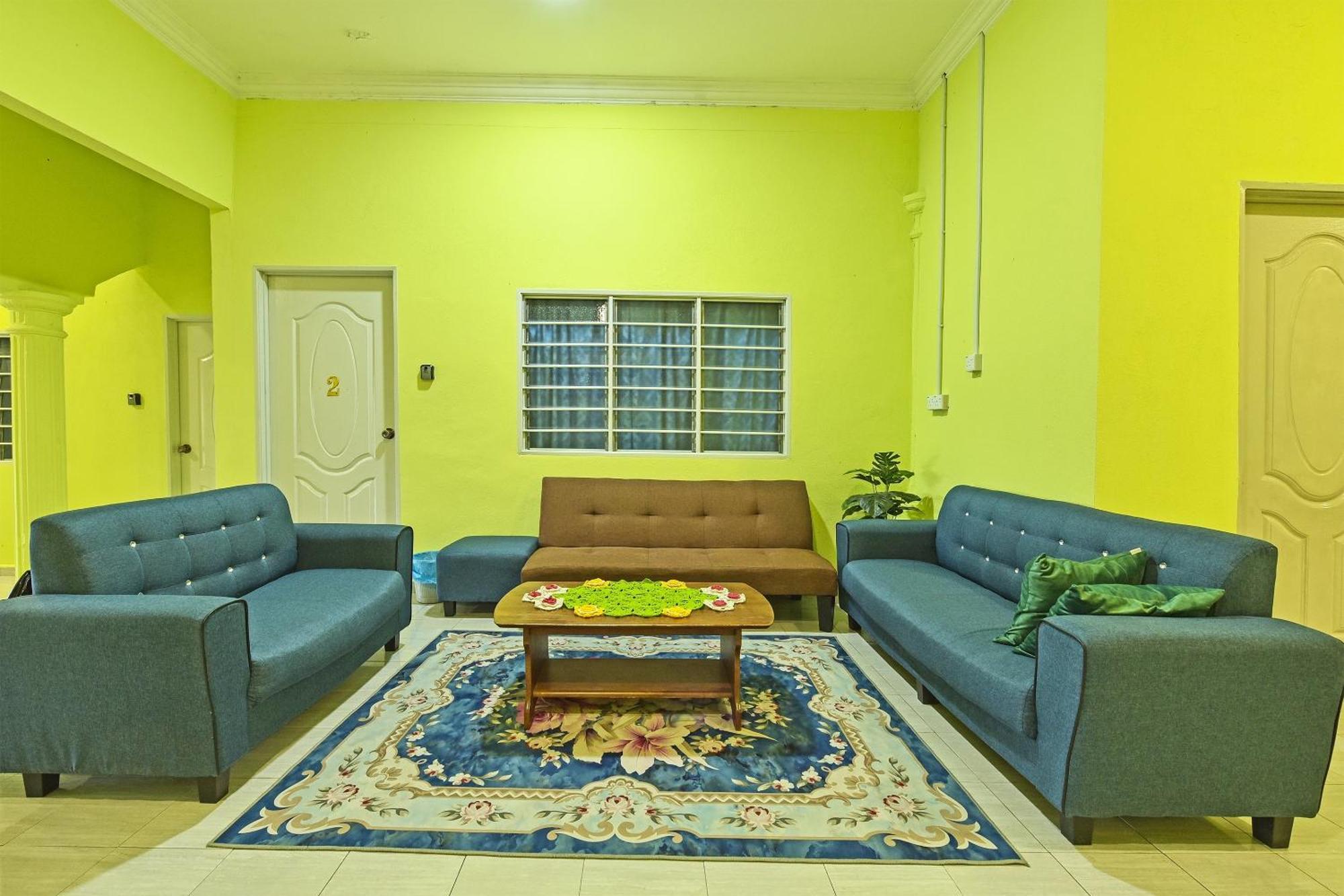 Oyo 90551 Zn Mix Homestay & Roomstay Kampung Raja Exterior foto